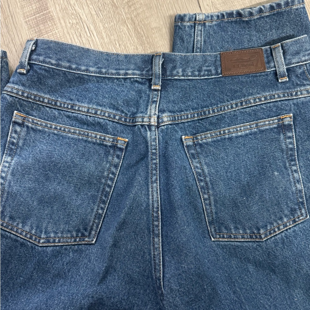 L.L. Bean Relaxed Fit Blue Jeans size 16 - Picture 6 of 9